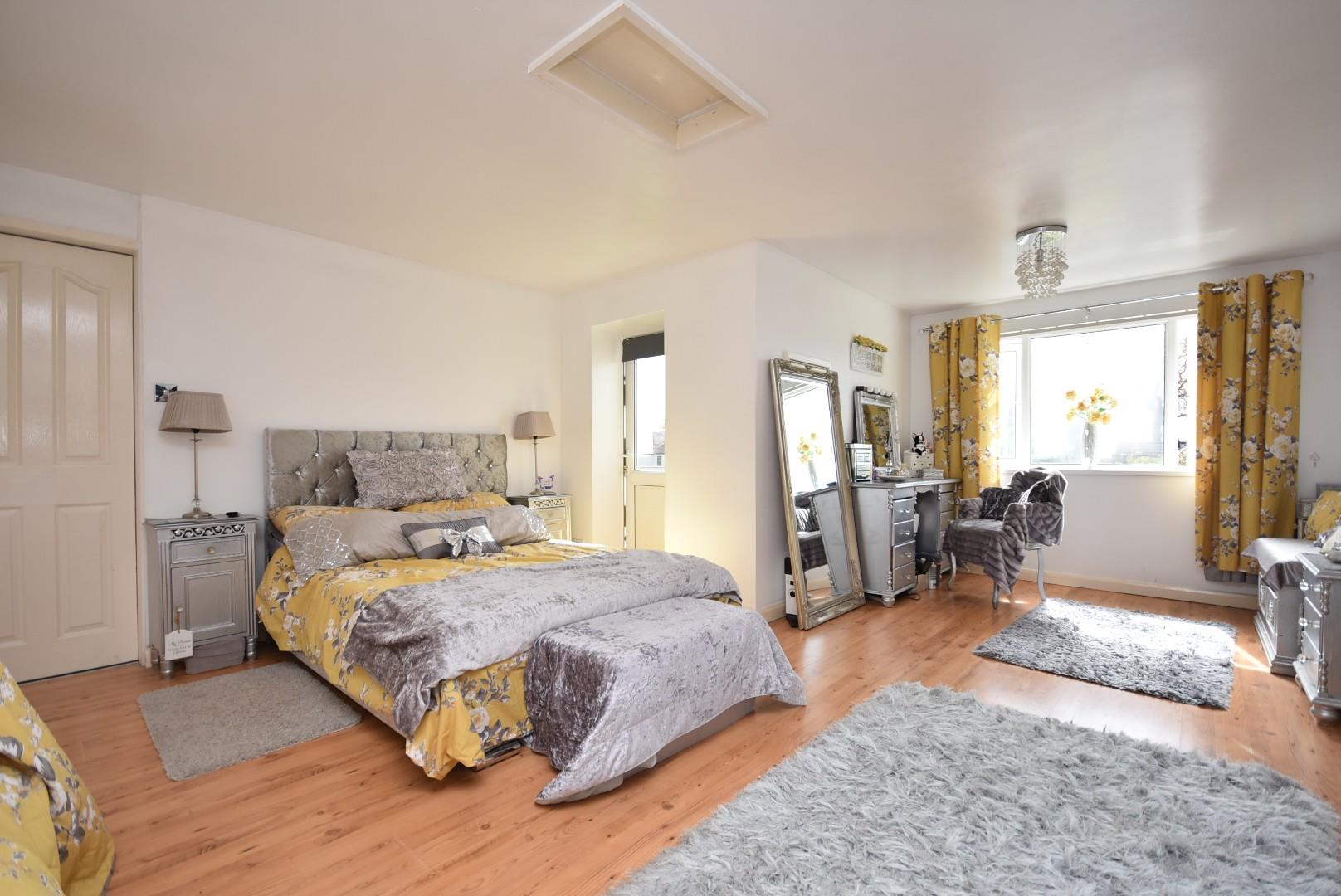 12 Stradling Close, Sully, CF64 5HU